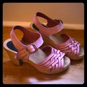 Pink suede Cape Clogs size 5